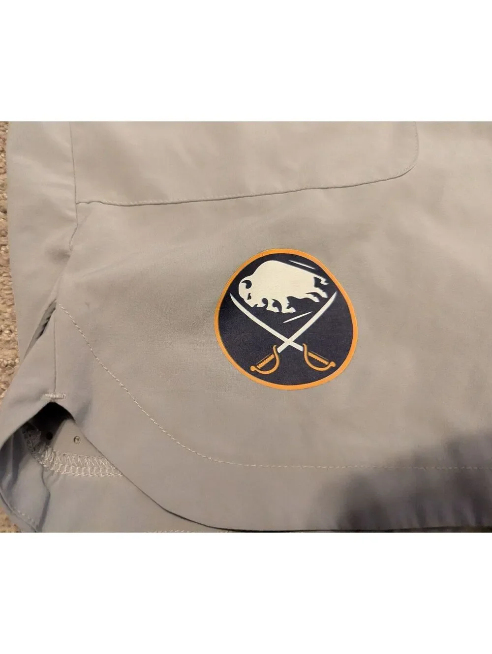 Buffalo Sabres Lifestride Lightweight Workout Athletic Shorts Hockey Mens Large